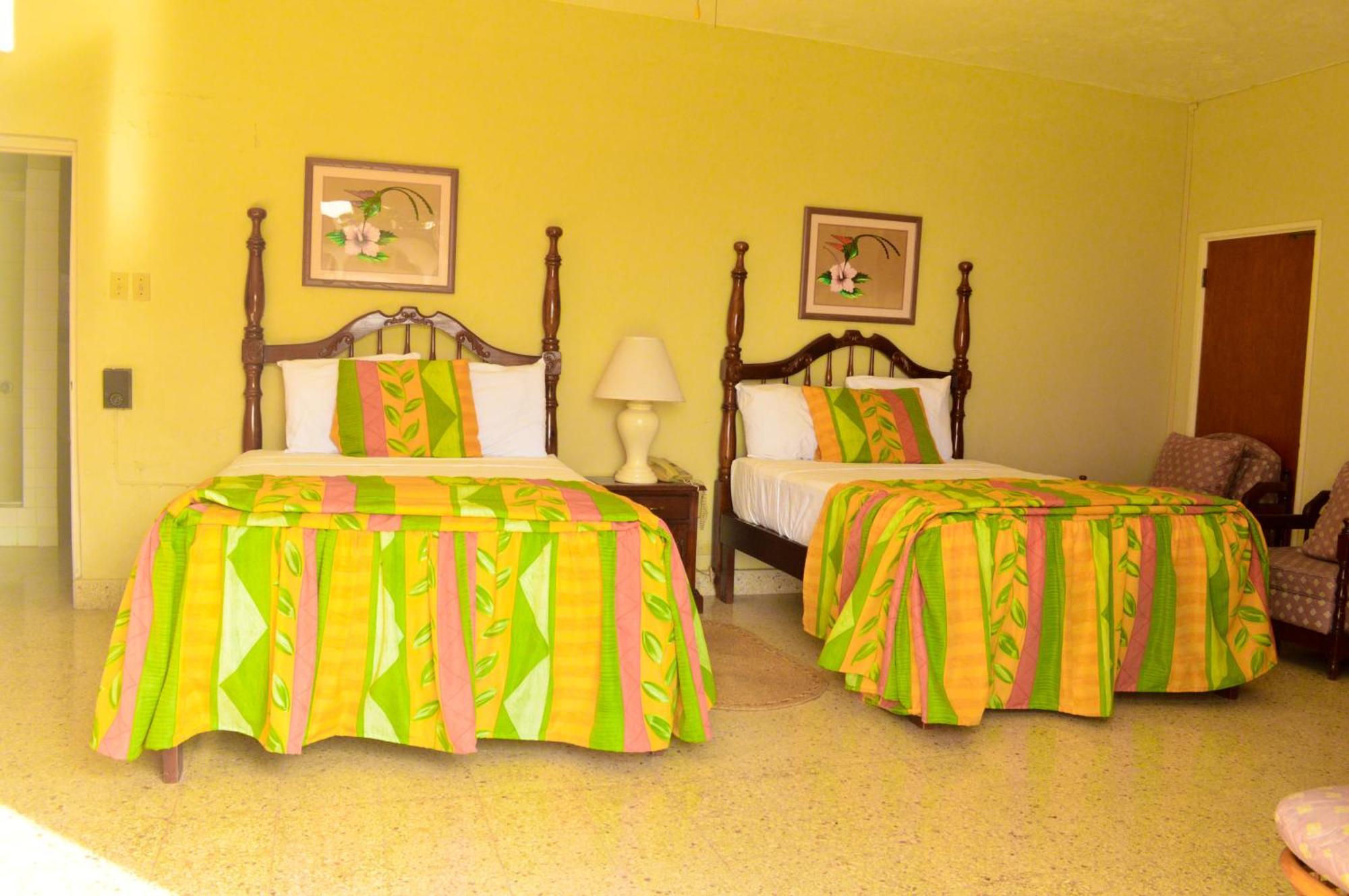 Sahara Dela Mer Inn Montego Bay Luaran gambar