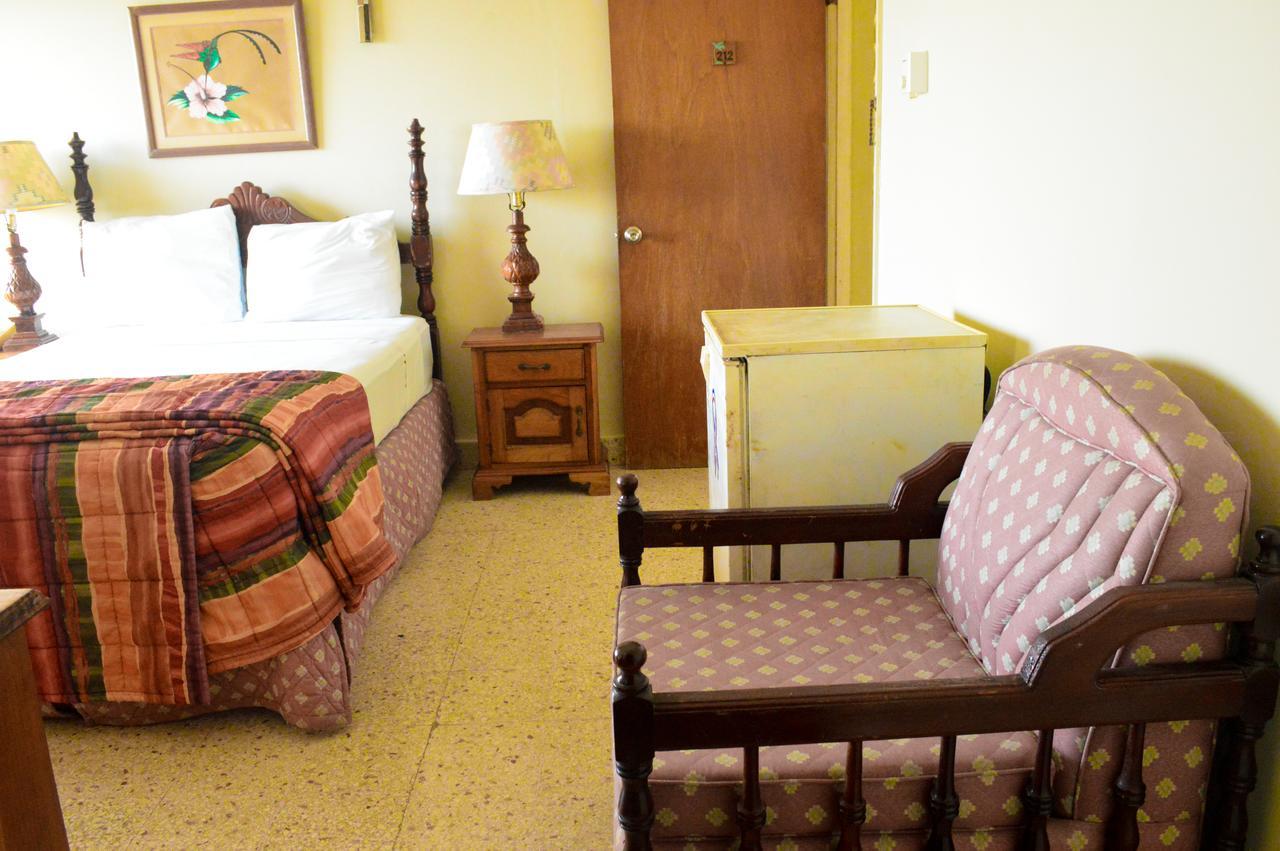 Sahara Dela Mer Inn Montego Bay Luaran gambar