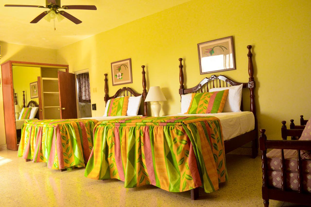 Sahara Dela Mer Inn Montego Bay Luaran gambar